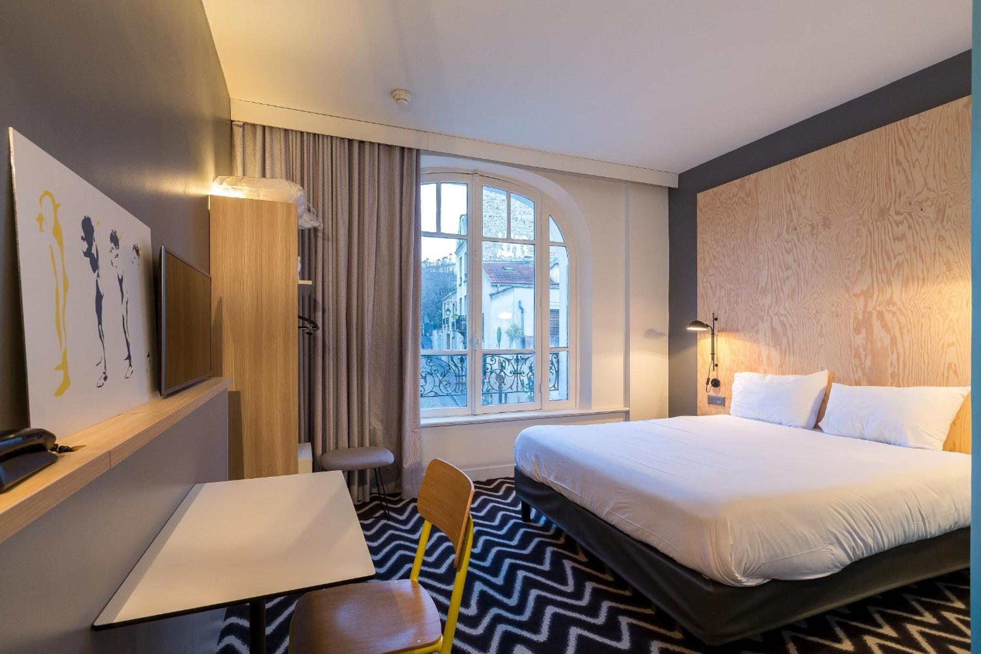 4 Adjacent Rooms